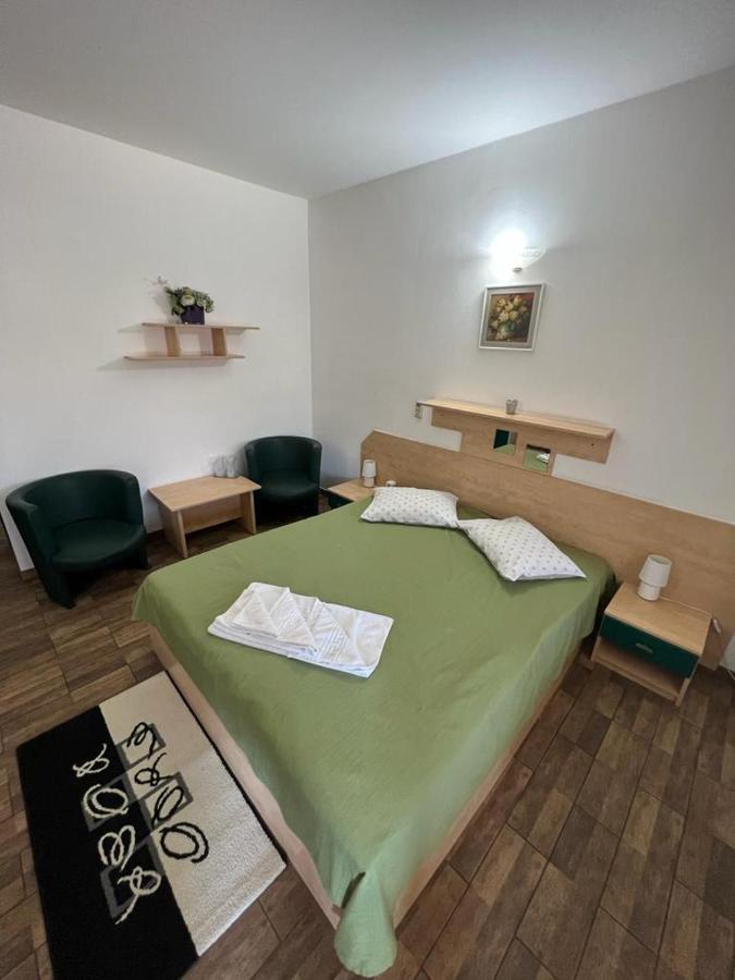 Motel Select Satu Mare Exterior photo