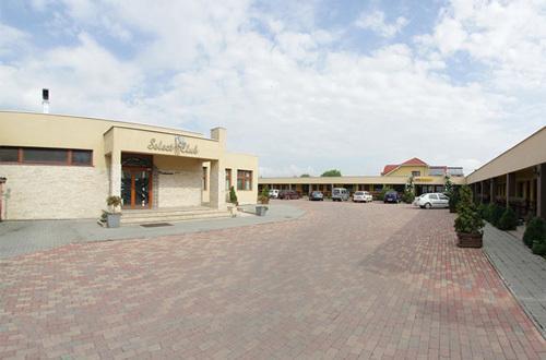 Motel Select Satu Mare Exterior photo